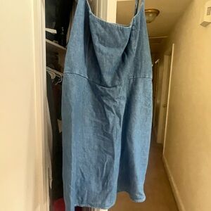 Old Navy spaghetti strap denim dress. Worn once.